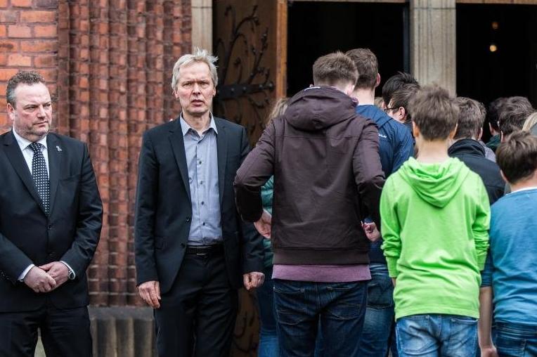 Schule trauert um Opfer der Flugkatastrophe