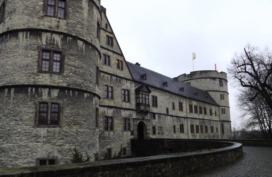 Neuntklässler erkunden die Wewelsburg