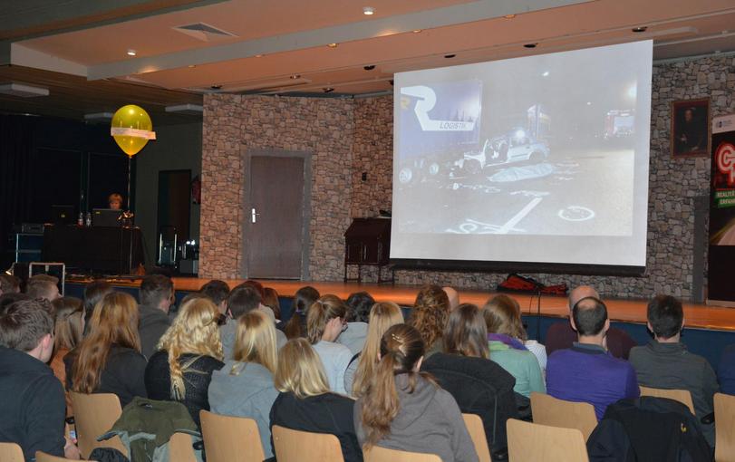 „Crash Kurs NRW“: Schocktherapie als Unfallprävention